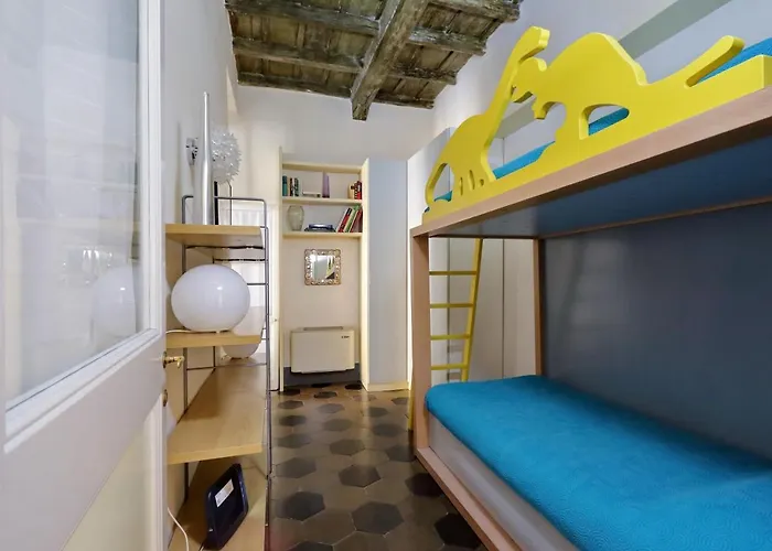 Apartment Monti Charm By The Colosseum Rom